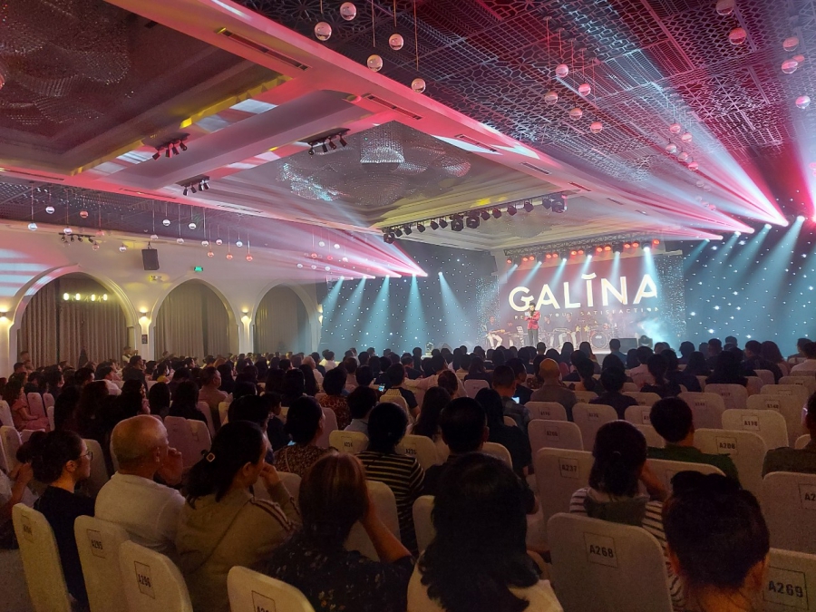 Sự kiện - Galina Hotel đồng hành cùng liveshow Nguyễn Hưng tại Nha Trang (Hình 3).