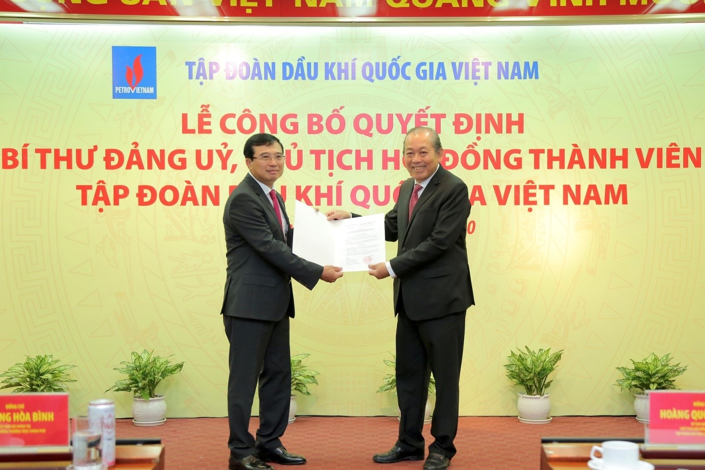 Tiêu dùng & Dư luận - Công bố quyết định bổ nhiệm Chủ tịch HĐTV Tập đoàn Petrovietnam