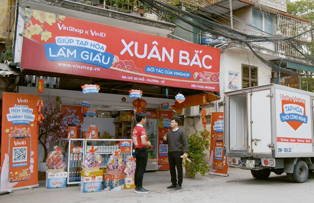 Tiêu dùng & Dư luận - Xuân Bắc “làm giàu” từ tiệm tạp hóa gia truyền như thế nào? (Hình 2).