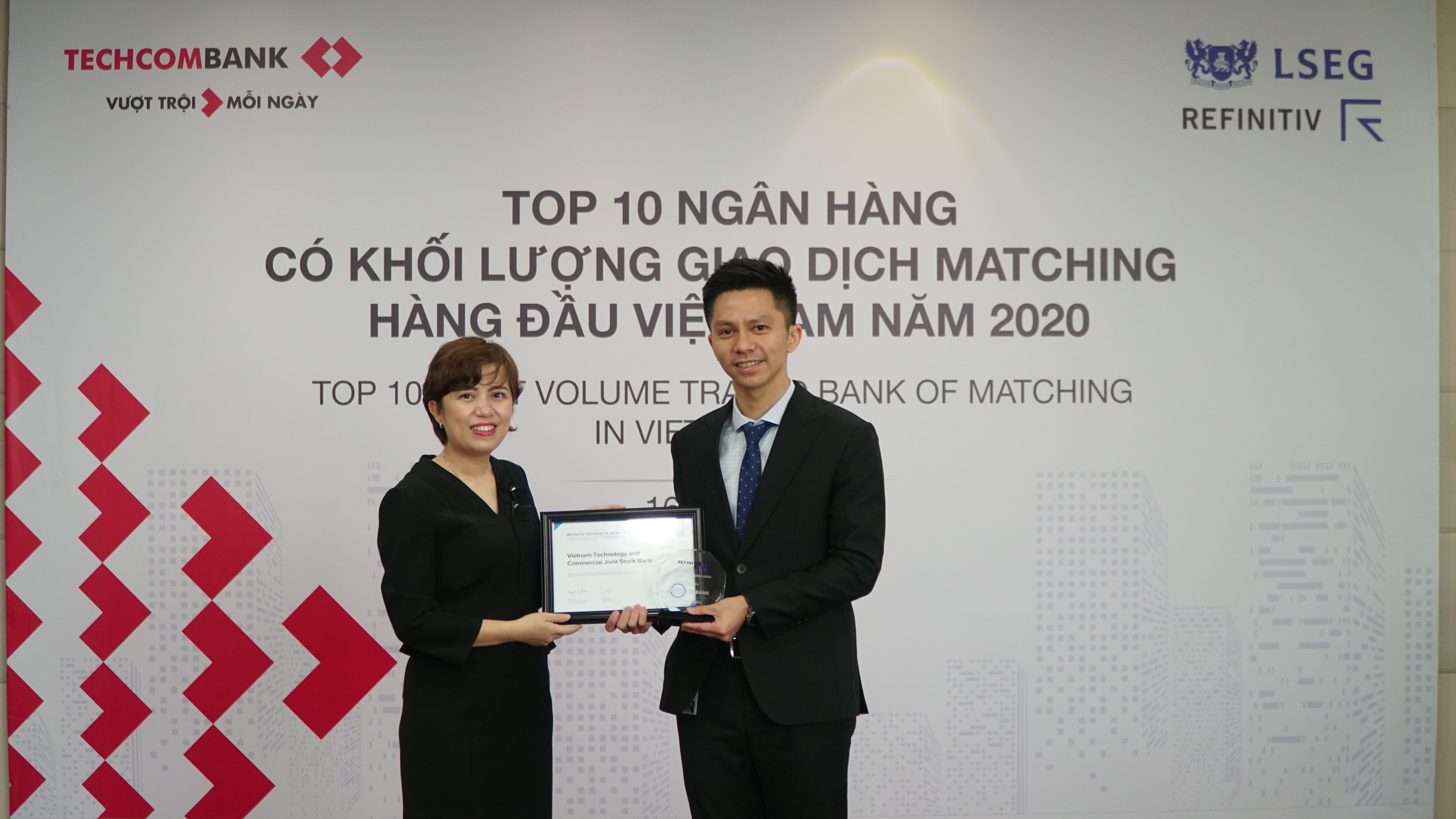 Cần biết - Techcombank được vinh danh Top 4 NH giao dịch Matching lớn nhất thị trường ngoại hối Việt Nam