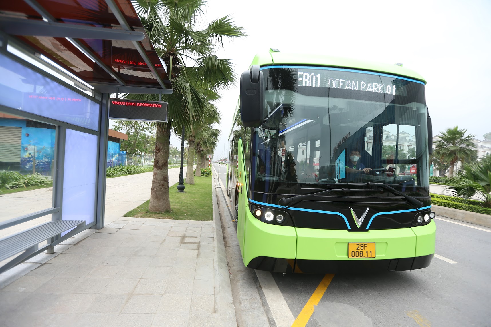 Tiêu dùng & Dư luận - VinBus chính thức vận hành xe buýt điện thông minh đầu tiên tại VN (Hình 4).