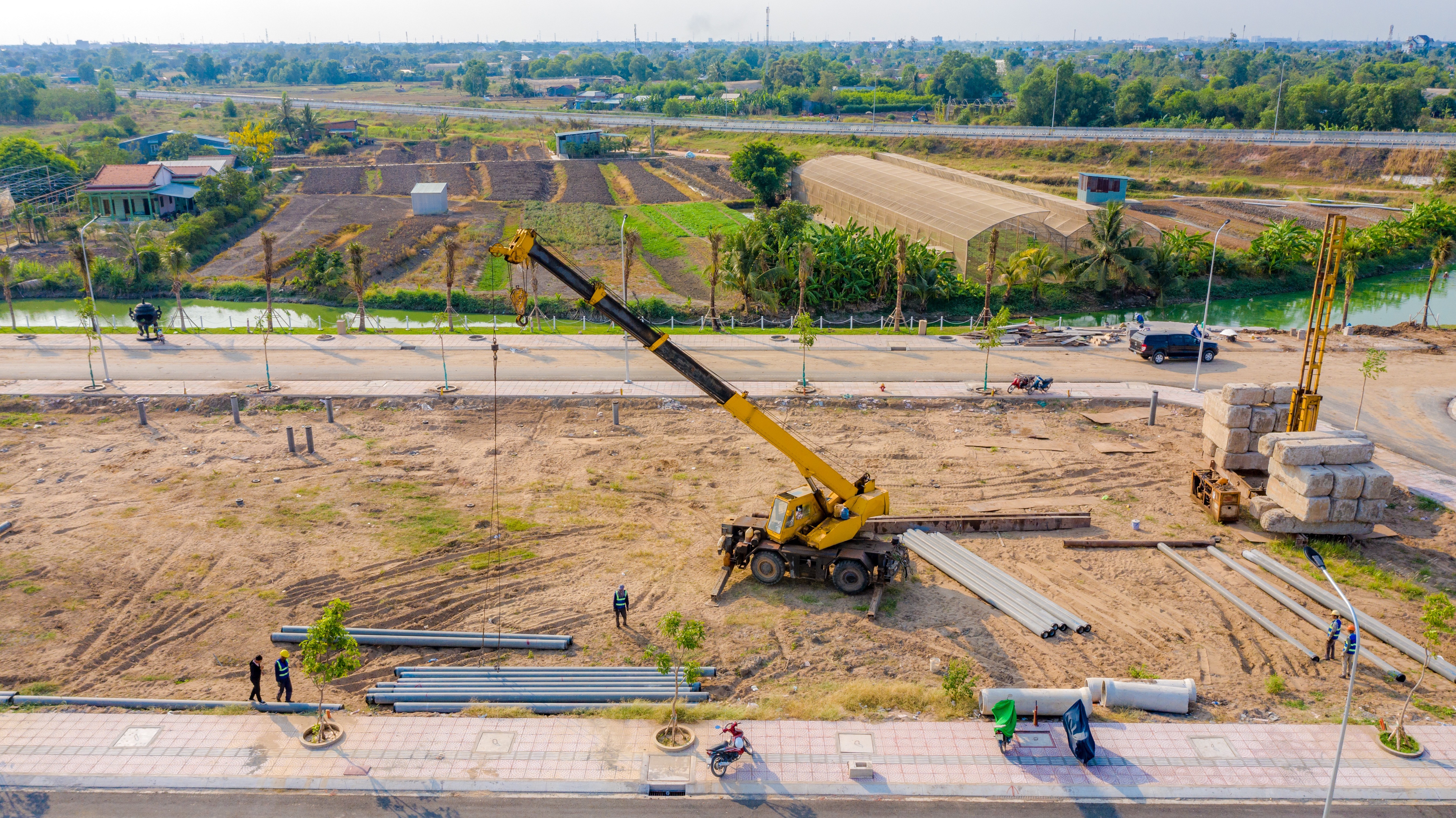 Bất động sản - Long An: quy hoạch khu siêu kinh tế, BĐS Cần Giuộc “như diều gặp gió'