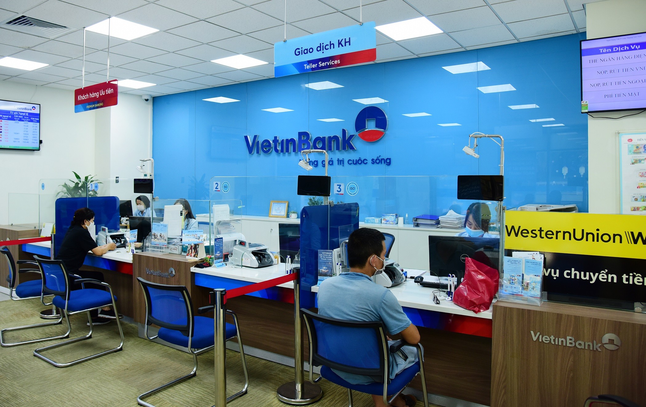 Tài chính - Ngân hàng - VietinBank chính thức được Chính phủ phê duyệt Phương án đầu tư bổ sung vốn nhà nước gần 7.000  tỷ đồng (Hình 2).