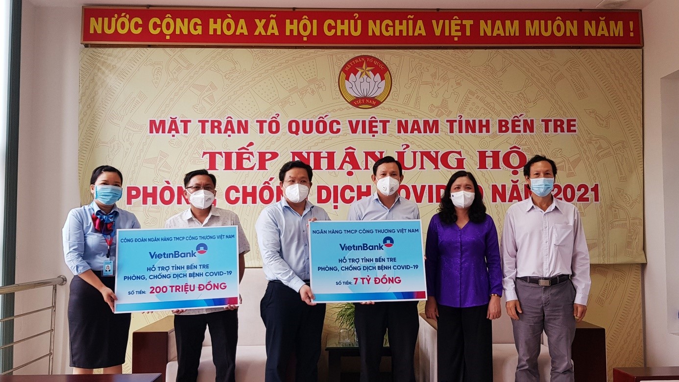 Tài chính - Ngân hàng - VietinBank hỗ trợ tỉnh Bến Tre 7,2 tỷ đồng phòng, chống dịch COVID-19