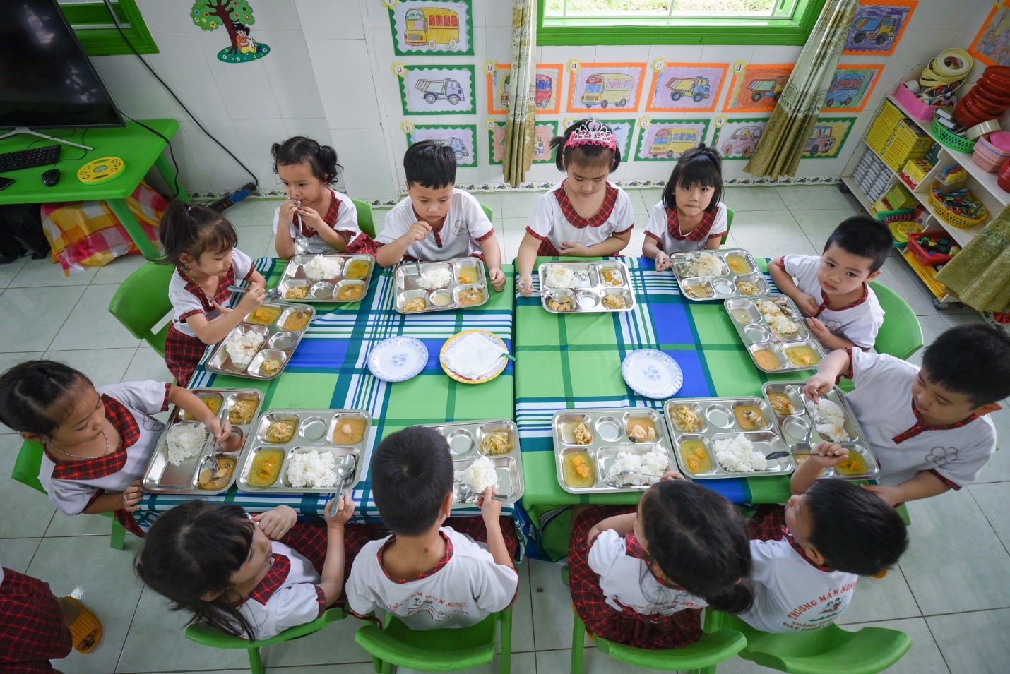 Tiêu dùng & Dư luận - Doanh nhân Thái Hương - Nhà sáng lập Tập đoàn TH: Nỗ lực lấp đầy những “lỗ hổng” trong quản lý chất lượng sữa (Hình 3).