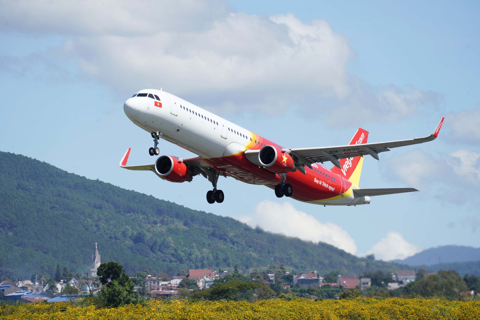 Kinh tế - Bay vui trở lại, Tết này đường về gần hơn cùng Vietjet (Hình 2).