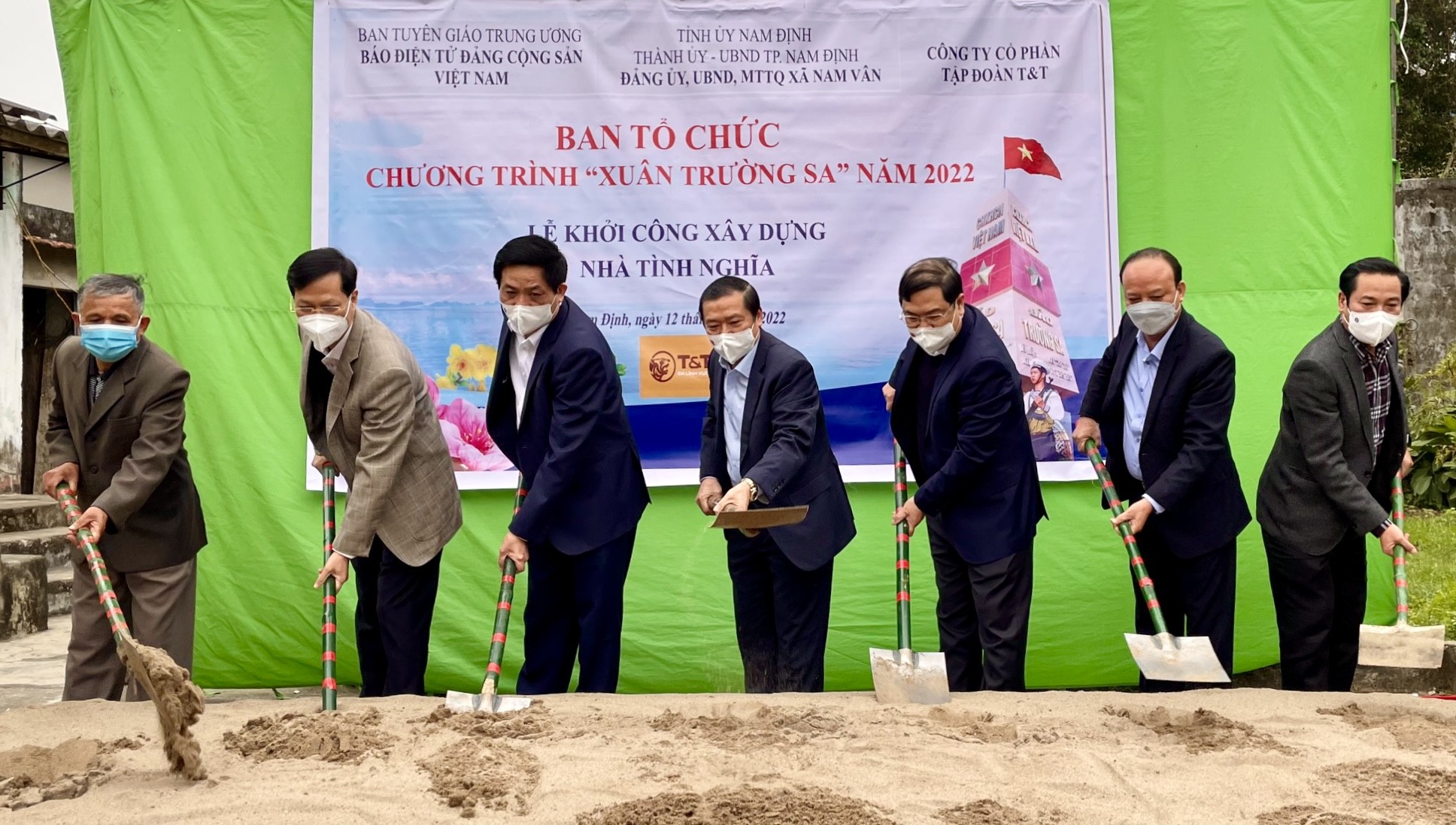 Tiêu dùng & Dư luận - T&T Group trao quà cho trẻ em khó khăn tại  Hà Nội (Hình 3).