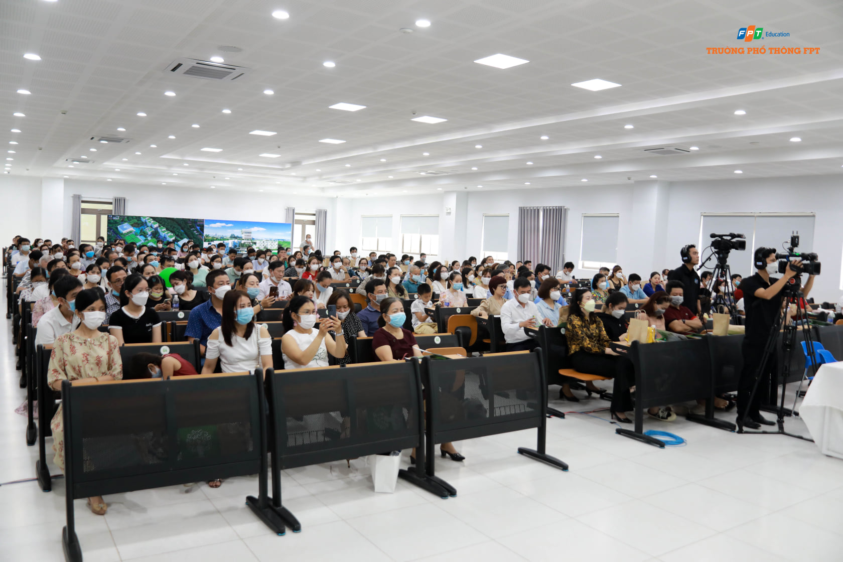 Cần biết - Hơn 600 phụ huynh và học sinh tham gia trải nghiệm tại ngày hội Open Day tại THPT FPT Đà Nẵng (Hình 4).