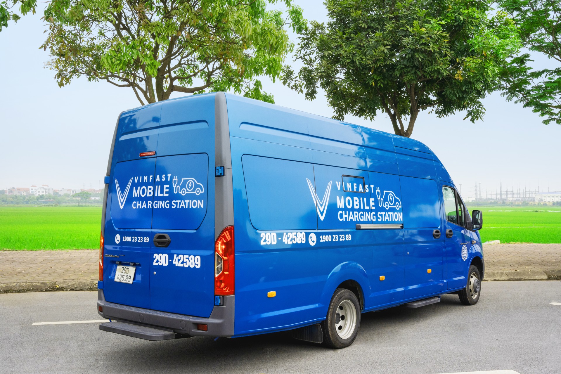Kinh tế - VinFast triển khai dịch vụ cứu hộ pin ô tô điện 24/7 (Hình 3).