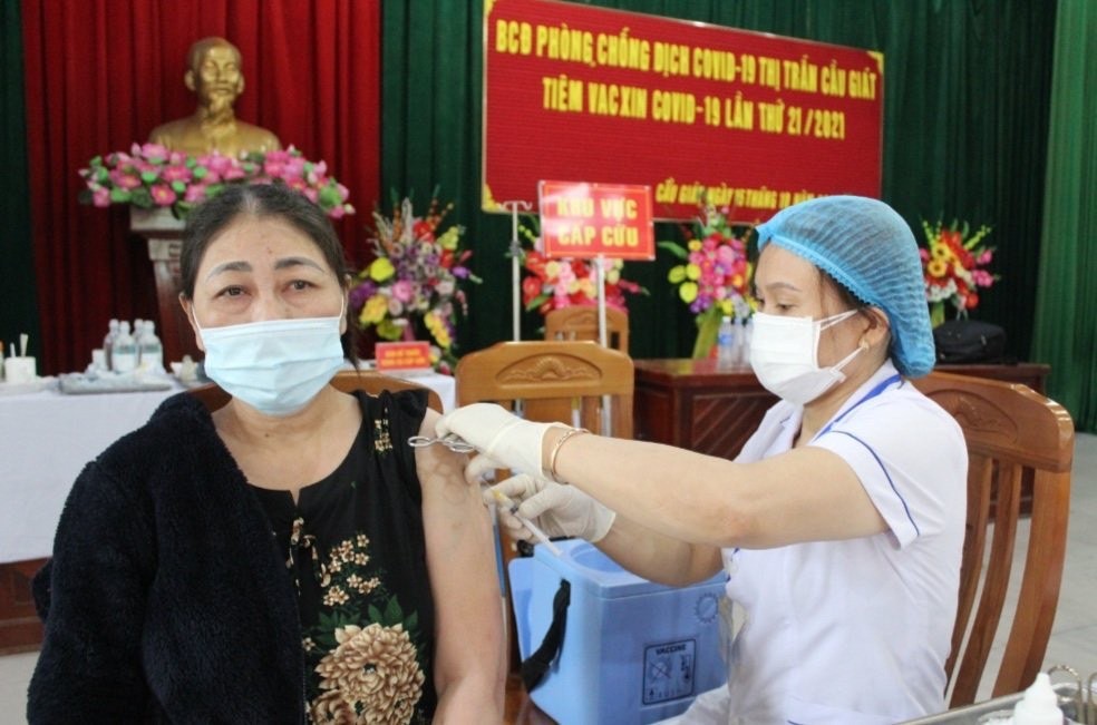 Kinh tế - Trung t&acirc;m Y tế Quỳnh Lưu: Phấn đấu đạt hiệu quả c&aacute;c chương tr&igrave;nh mục ti&ecirc;u y tế Quốc gia (H&igrave;nh 2).