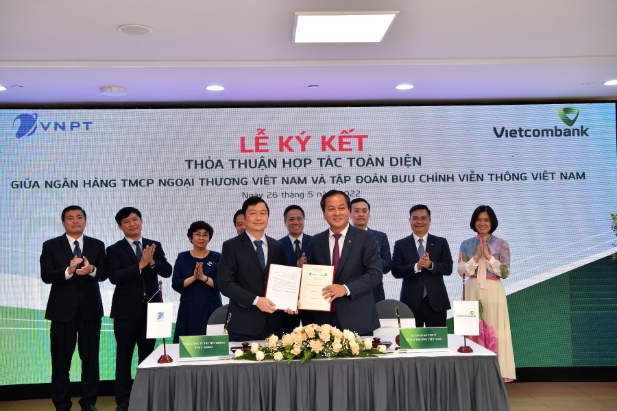 Kinh tế - Vietcombank và VNPT ký kết thỏa thuận hợp tác toàn diện (Hình 4).