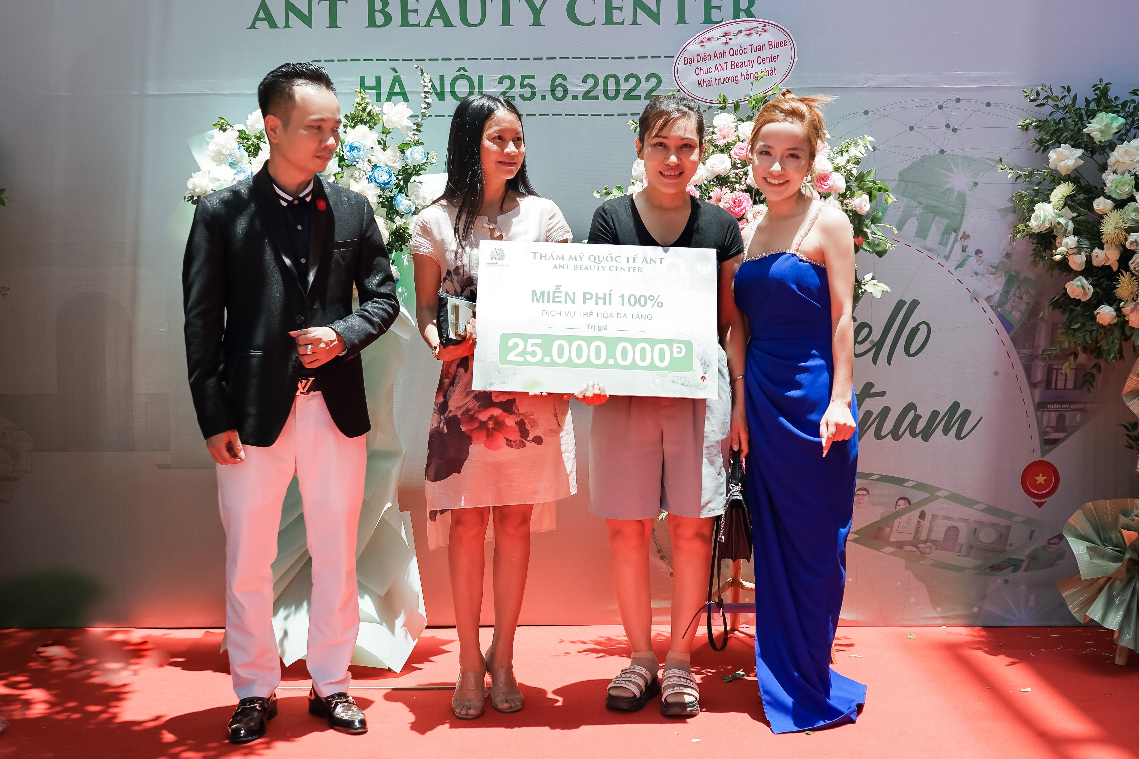 Cần biết - Anh Quân Idol tham dự “Hello Viet Nam” của Thẩm mỹ Quốc tế Ant Beauty Center (Hình 6).