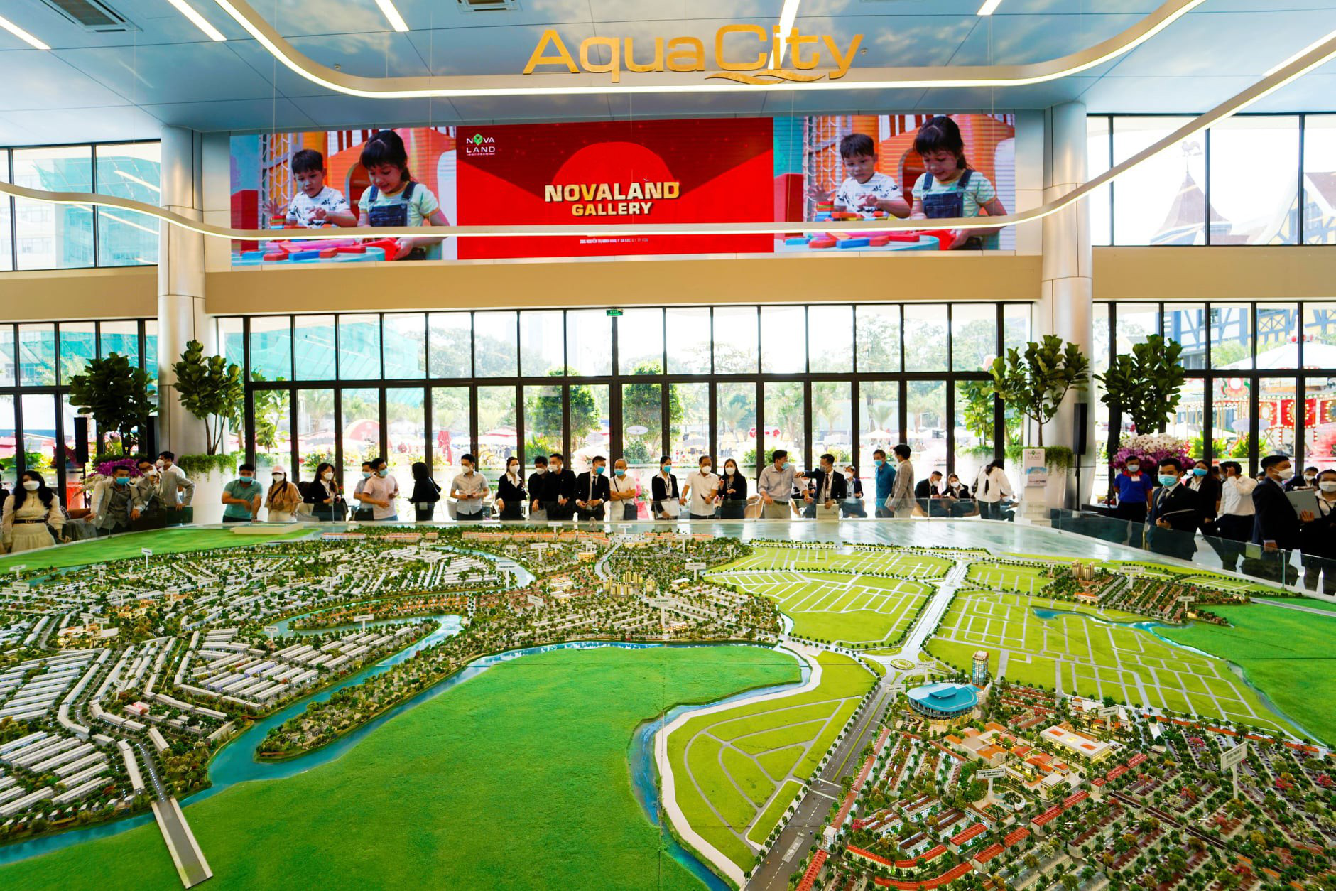 Bất động sản - Aqua City hấp dẫn nhà đầu tư đất “Bắc” (Hình 4).
