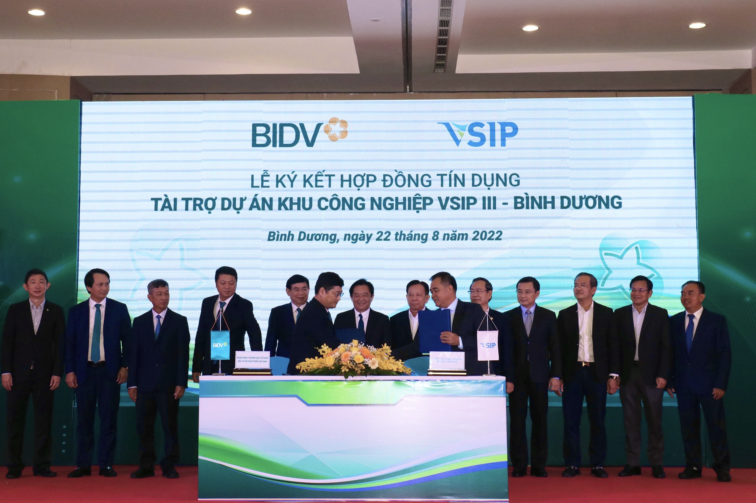 Cần biết - VSIP và BIDV ký kết Hợp đồng tín dụng tài trợ dự án đầu tư xây dựng Khu công nghiệp VSIP III – Bình Dương (Hình 2).