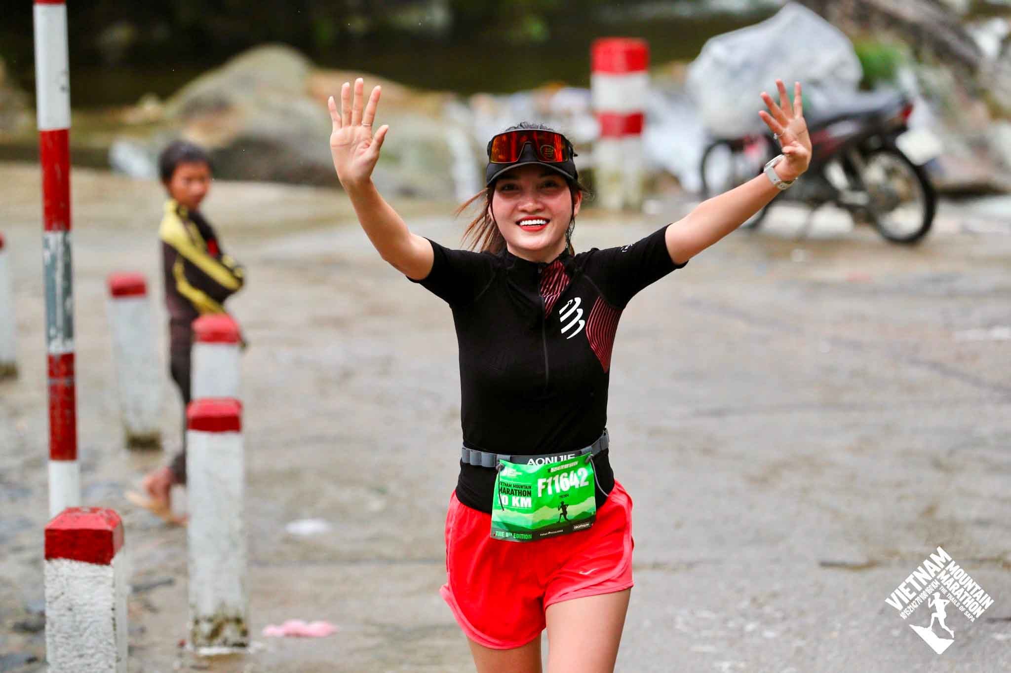 Cần biết - Nữ CEO Đậu Thị Trinh lần đầu tham gia Viet Nam Mountain Marathon với con số kết quả ấn tượng (Hình 4).