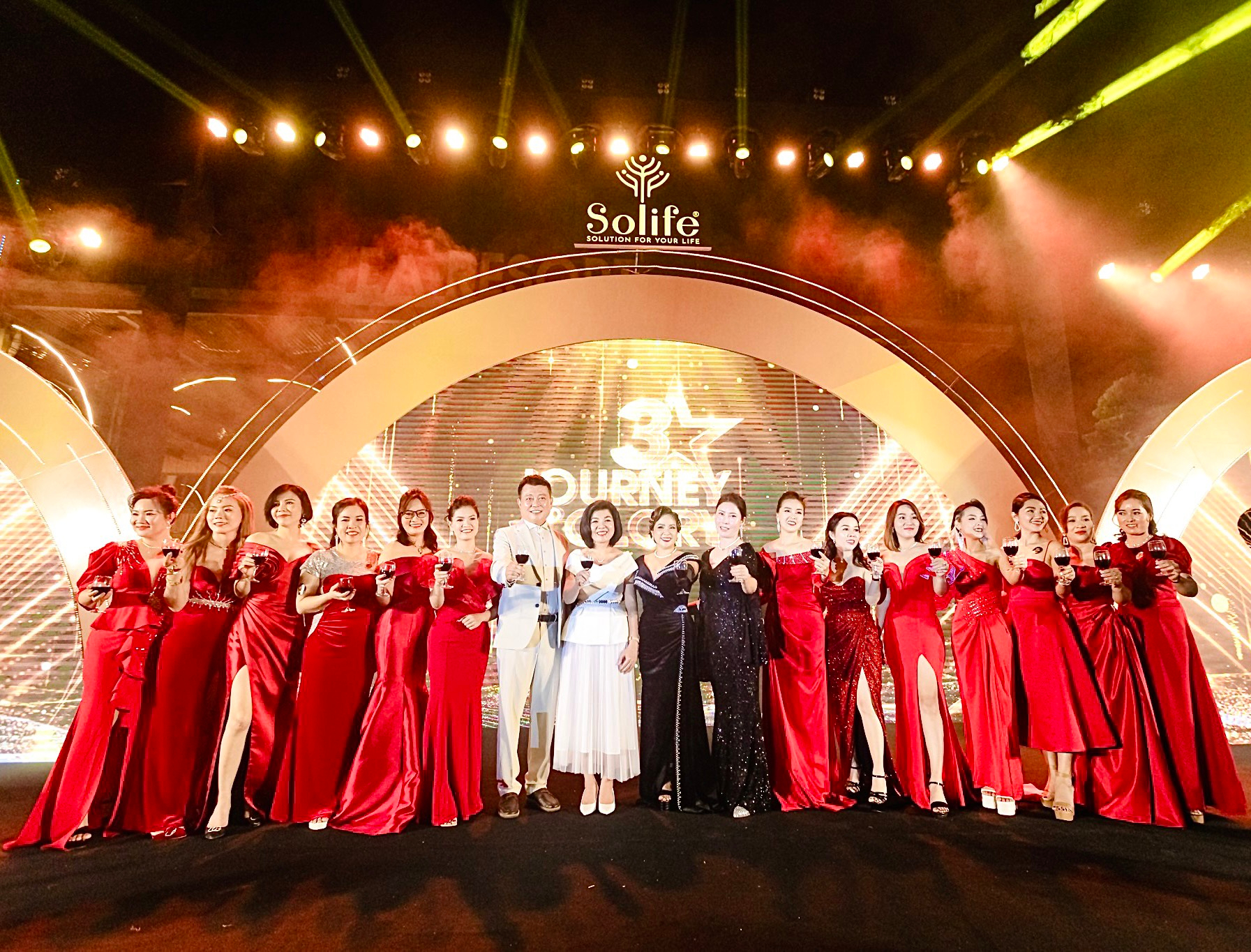 Cần biết - Journey To Glory Night, Solife - Nhìn lại, Tri ân & Phát triển