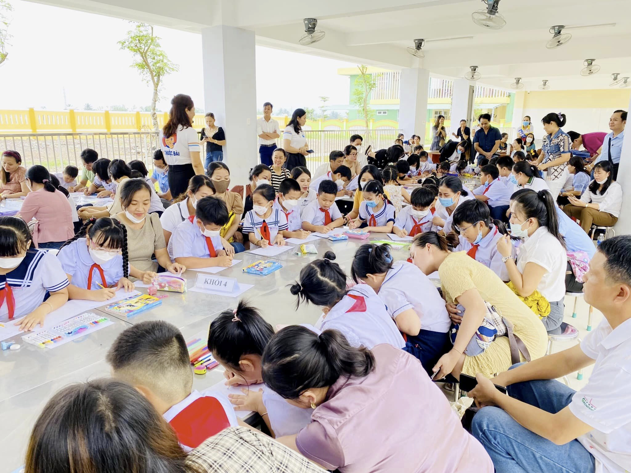 Cần biết - Thạc sĩ Nguyễn Hoàng Oanh: Tôi khát vọng cống hiến vì một thế hệ trẻ tiềm năng cho đất nước (Hình 3).