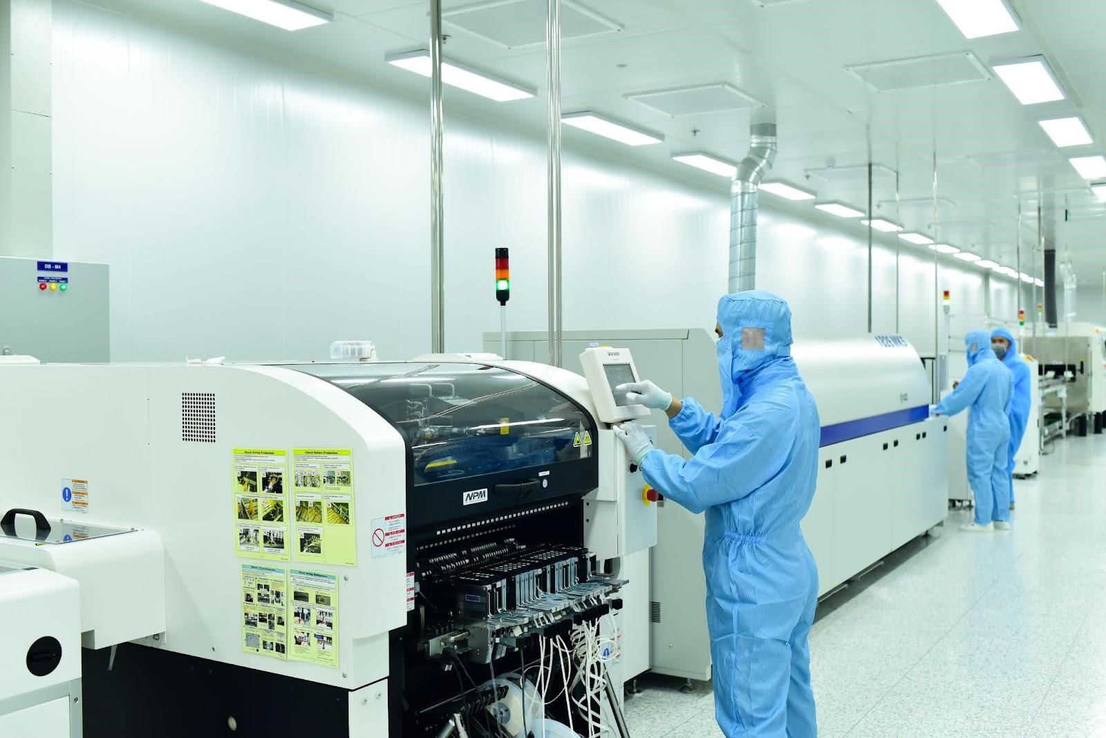 Kinh tế - Máy STM - dấu ấn của Unicloud tại triển lãm 20 năm Khu công nghệ cao TP. HCM (Hình 4).