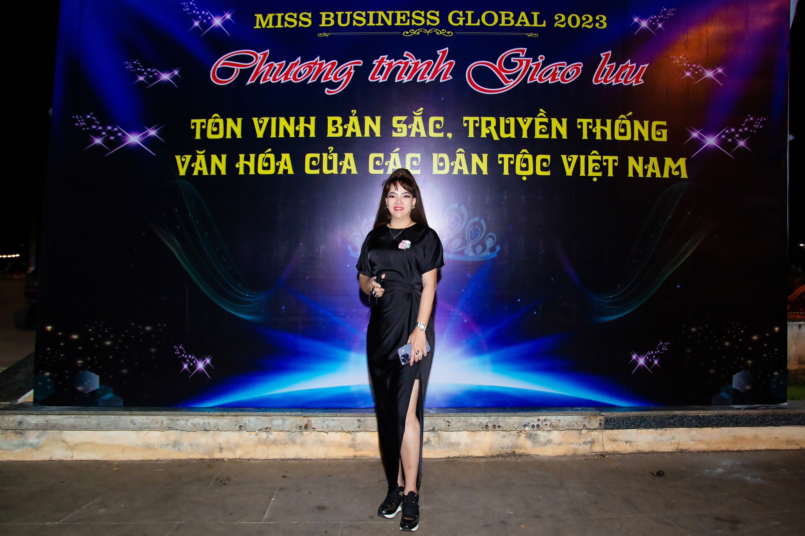 Cần biết - Hồ Thanh Hương - Nghệ nhân Kim hoàn Quốc gia dẫn đoàn thí sinh Miss Business Global 2023 giao lưu văn hoá tại Krông Nô (Hình 6).