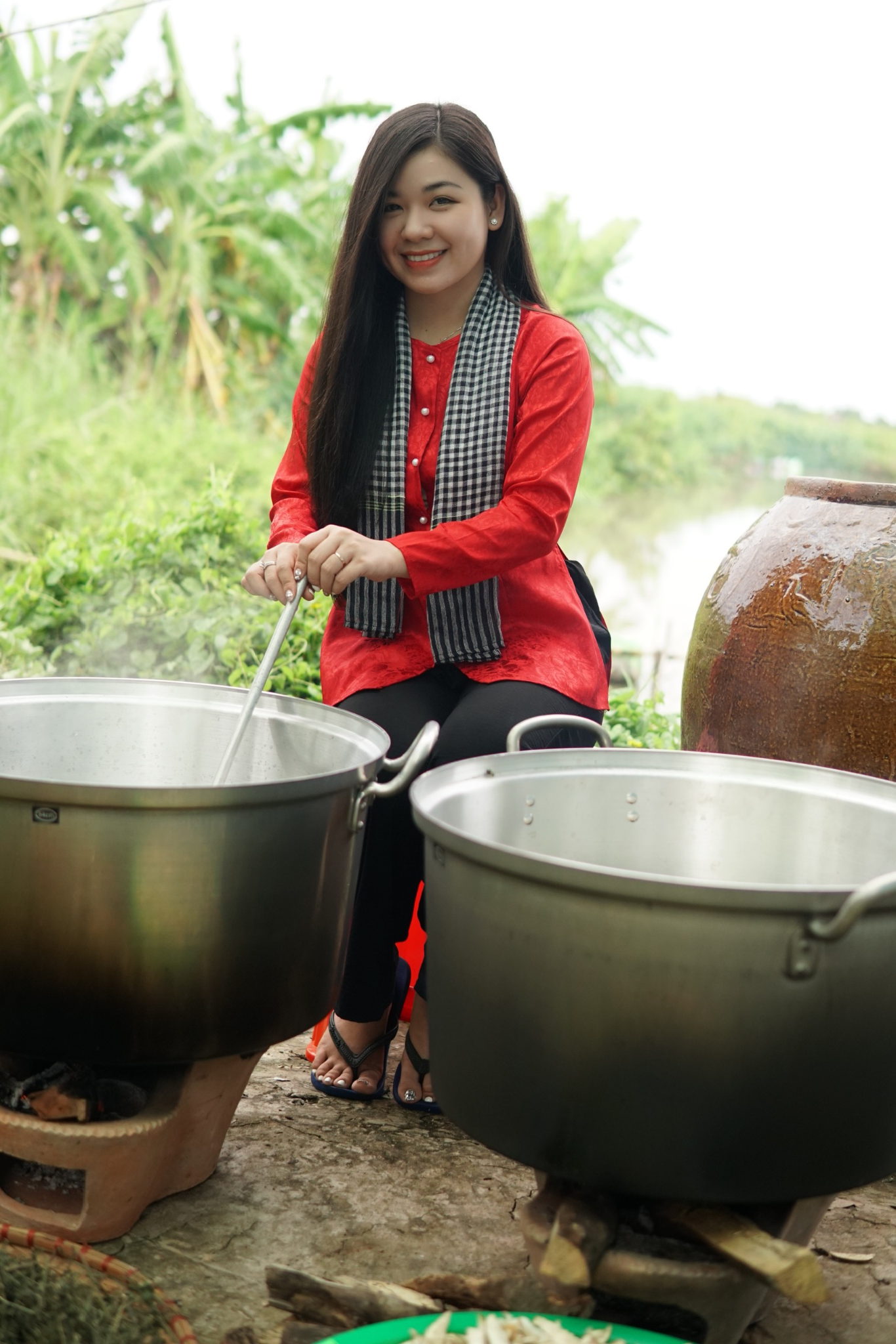 Cần biết - TikToker Nguyễn Vy Family thành công nhờ “bắt sóng” kinh doanh online 4.0 (Hình 3).