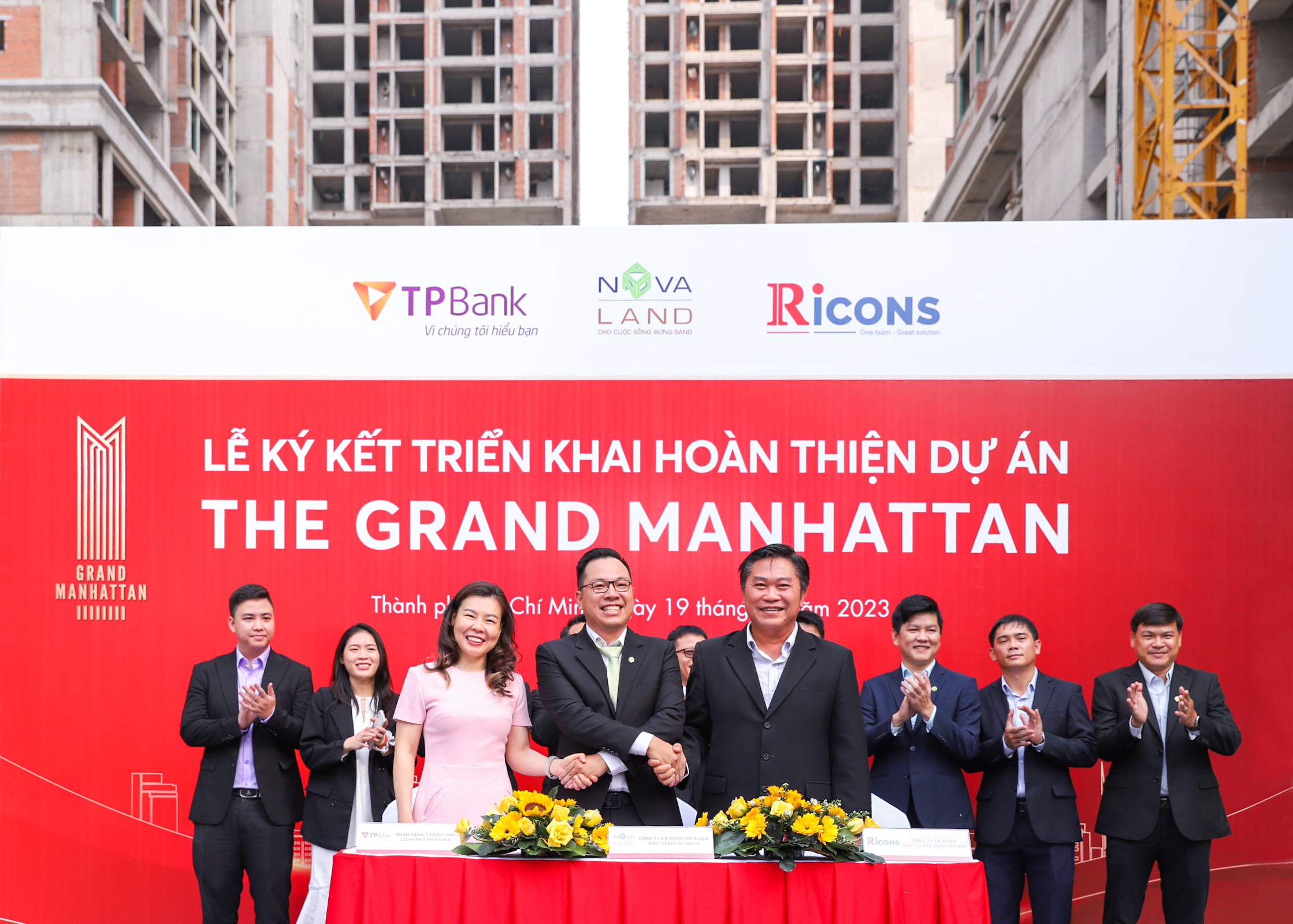 Cần biết - Novaland, TPBank và Ricons ký kết hợp tác triển khai hoàn thiện dự án The Grand Manhattan (Hình 2).