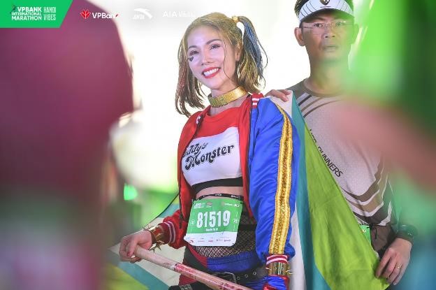 Kinh tế - Runner “rì viu” giải chạy VPBank Hanoi International Marathon 2023  (Hình 8).