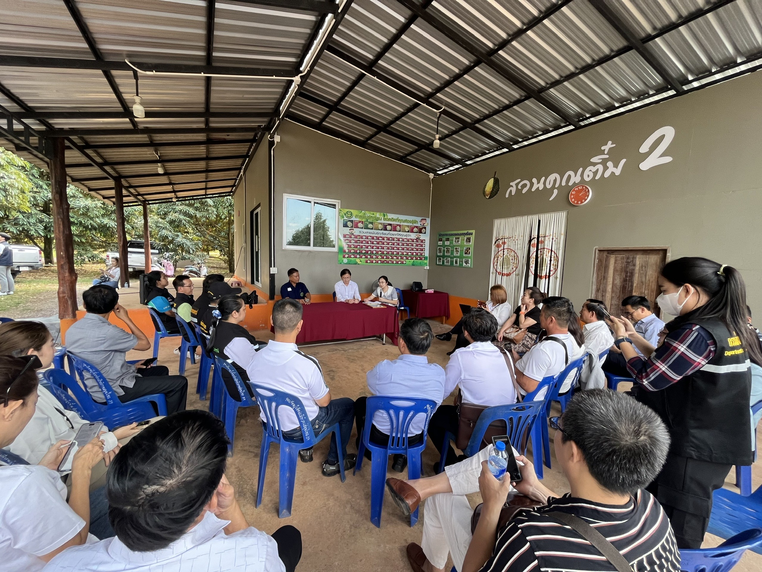 Cần biết - Đoàn công tác Đắk Lắk làm việc với tỉnh trưởng Chanthaburi, đây là 'thủ phủ sầu riêng' Thái Lan (Hình 2).