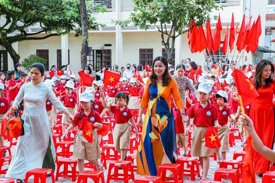 Cần biết - Trường tiểu học Nguyễn Thị Minh Khai: Điểm sáng thực hiện đổi mới phương pháp dạy học, nâng cao chất lượng giáo dục toàn diện (Hình 3).