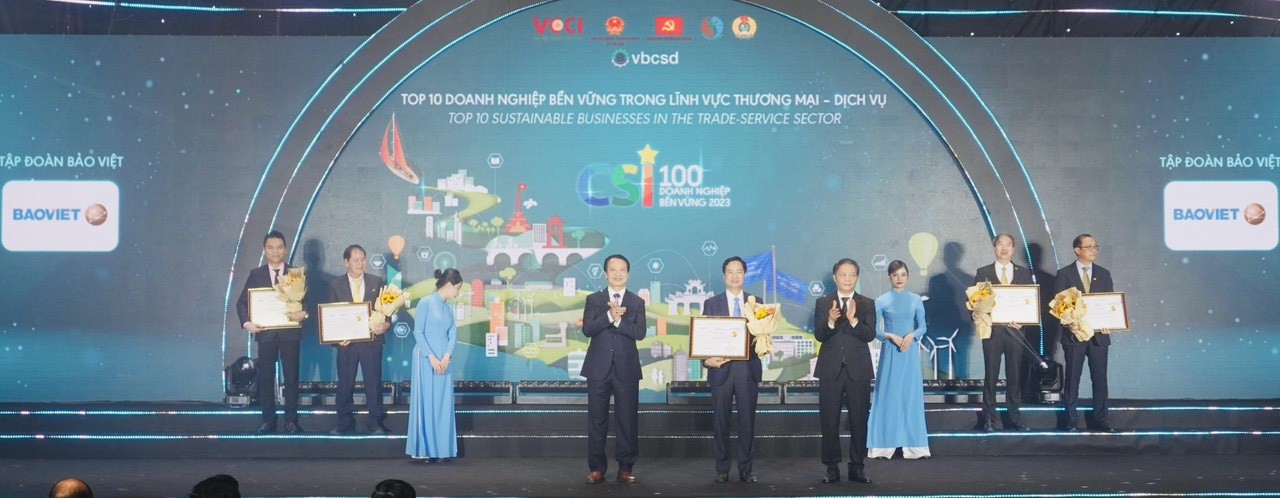 Kinh tế - Bảo Việt (BVH): Đứng đầu Top 10 Doanh nghiệp Bền vững Việt Nam liên tiếp gần một thập kỷ (Hình 3).