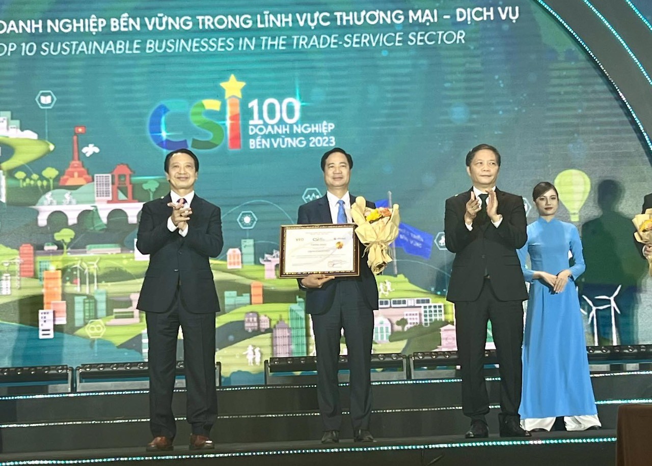 Kinh tế - Bảo Việt (BVH): Đứng đầu Top 10 Doanh nghiệp Bền vững Việt Nam liên tiếp gần một thập kỷ (Hình 2).