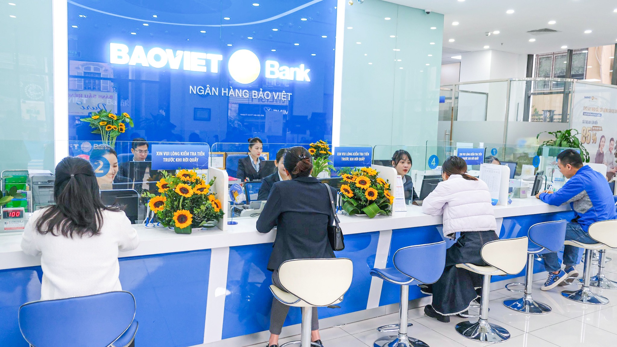 Kinh tế - 15 năm BAOVIET Bank: Hướng tới phát triển toàn diện trên 4 trụ cột Bảo hiểm - Đầu tư - Tài chính - Ngân hàng