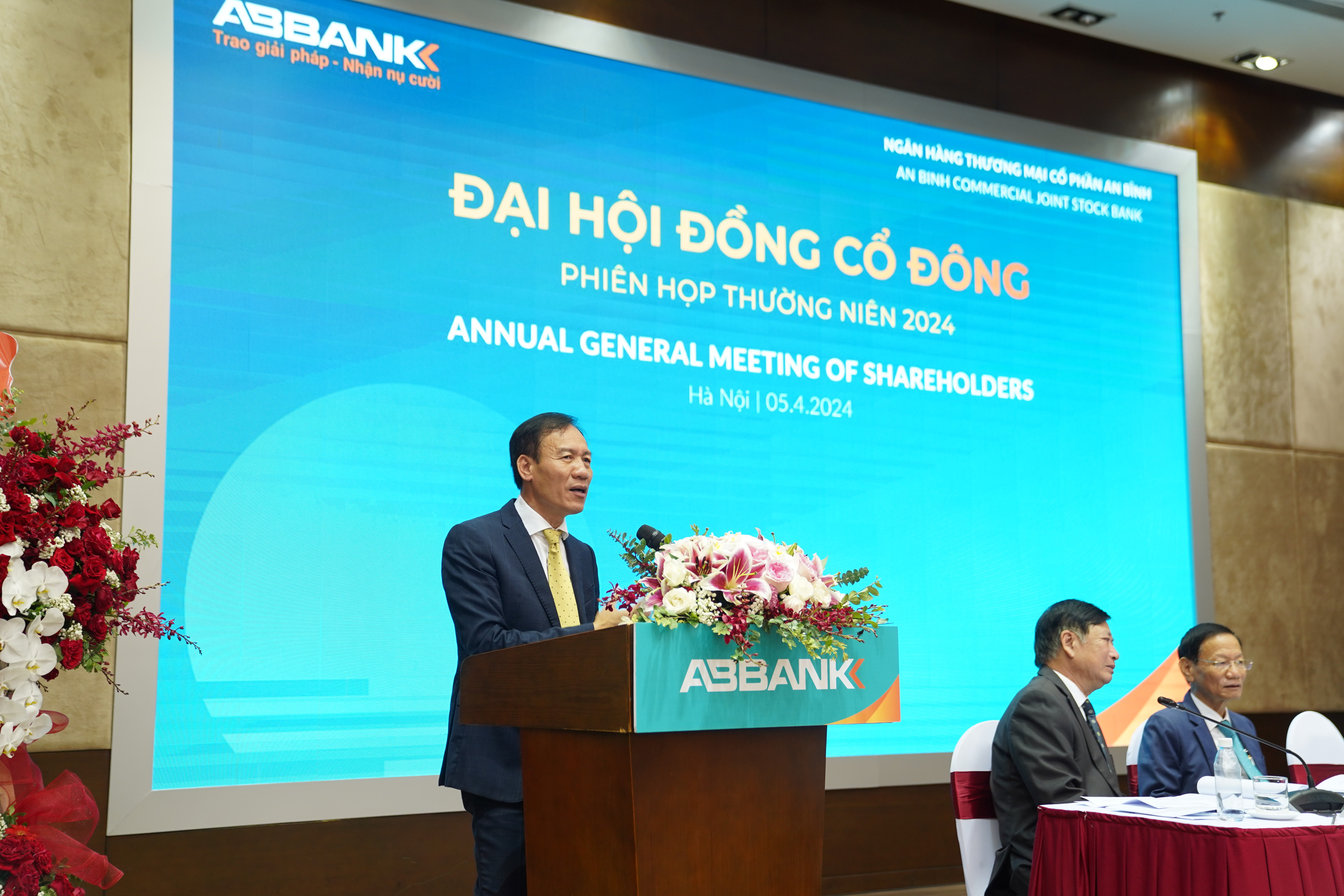 Kinh tế - ĐẠI HỘI CỔ ĐÔNG ABBANK NĂM 2024: Đẩy mạnh Dự án Làm mới Chiến lược Ngân hàng và các công tác chuyển đổi   (Hình 2).