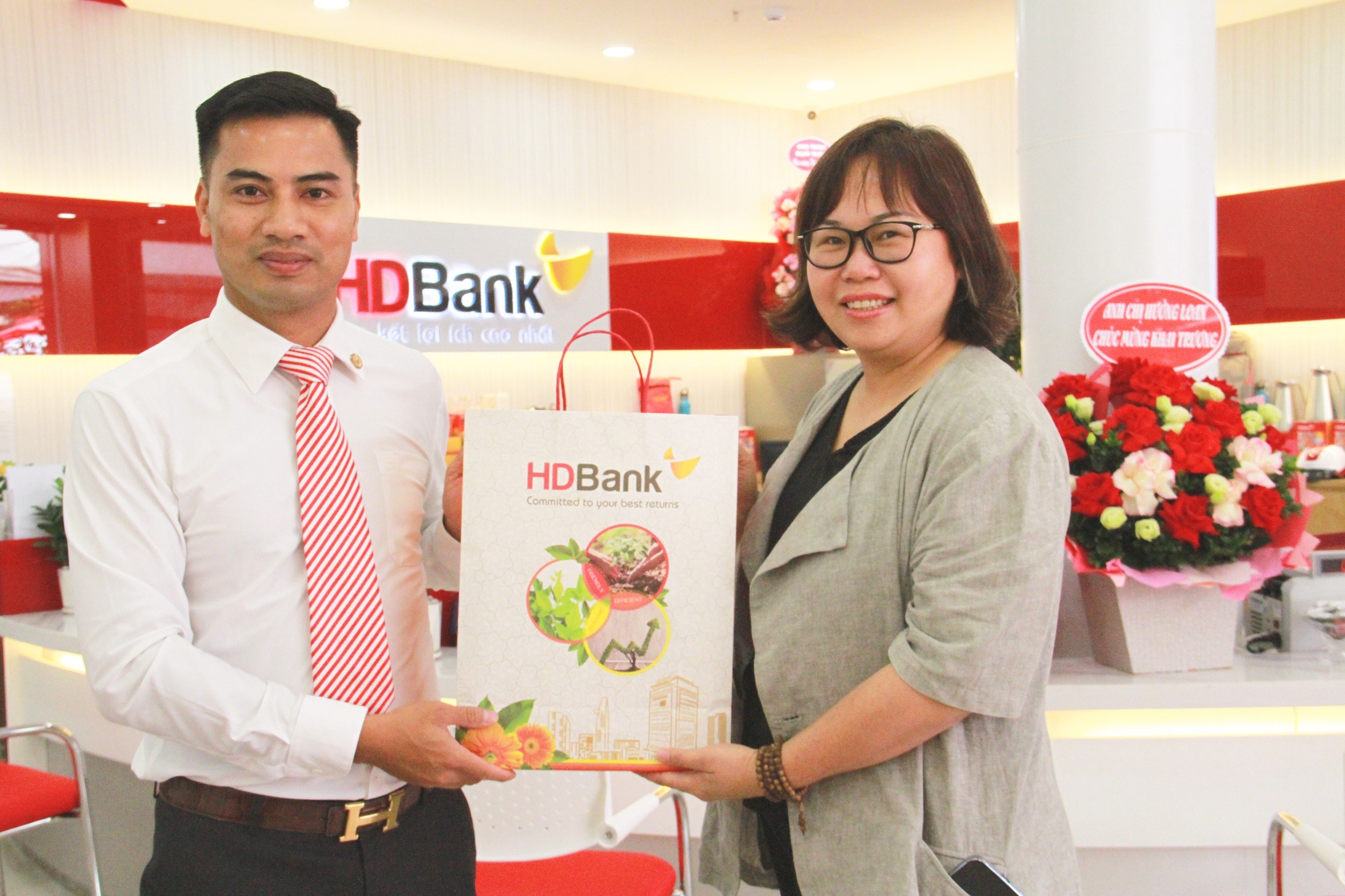 Kinh tế - Tăng đầu tư vào Khu kinh tế cửa khẩu Móng Cái, HDBank mở chi nhánh thứ 02 tại Quảng Ninh (Hình 2).