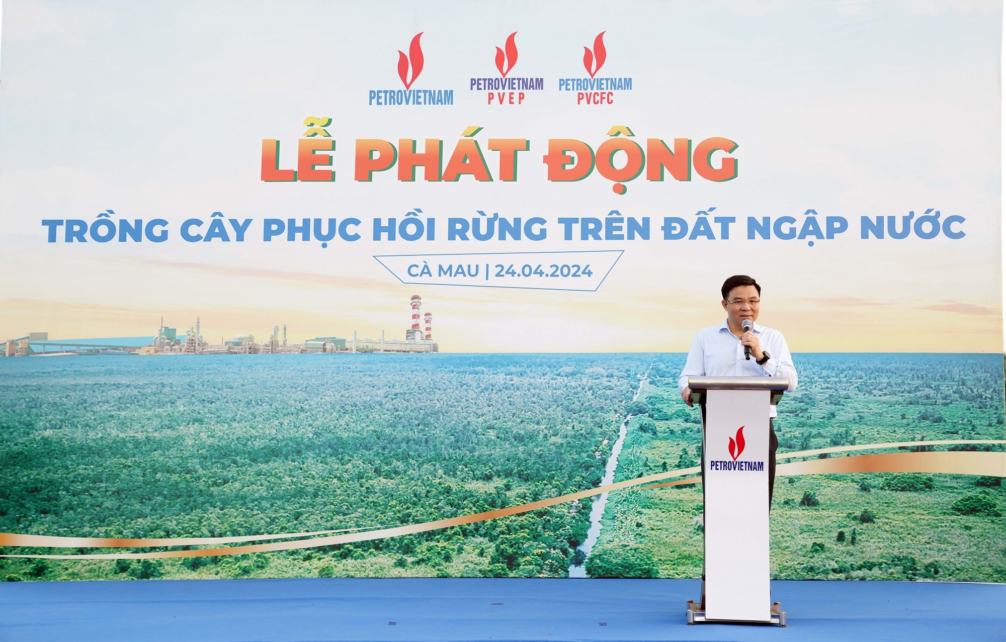 Kinh tế - Petrovietnam phát động trồng cây phục hồi rừng trên đất ngập nước