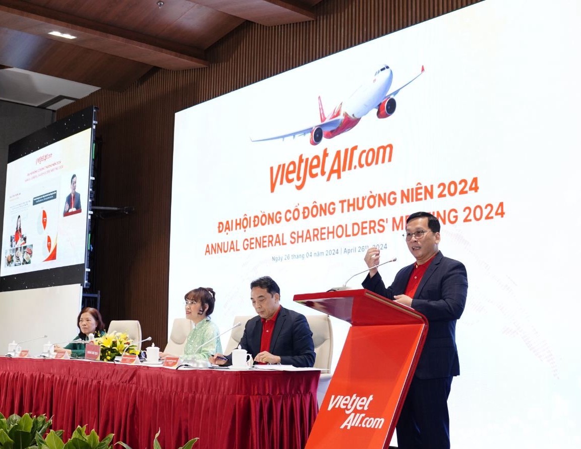 Kinh tế - Vietjet đặt kế hoạch vận chuyển 27 triệu lượt khách năm 2024, chia cổ tức 25% (Hình 2).