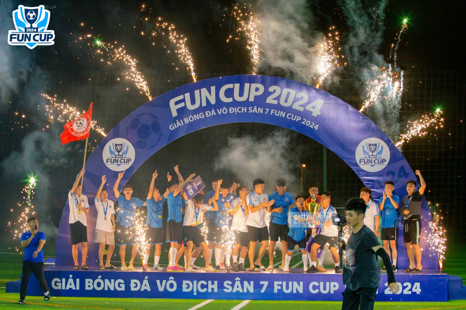 Cần biết - Đội bóng tài năng Tôm Sport đăng quang ngôi vị vô địch toàn quốc Fun Cup 2024 (Hình 5).