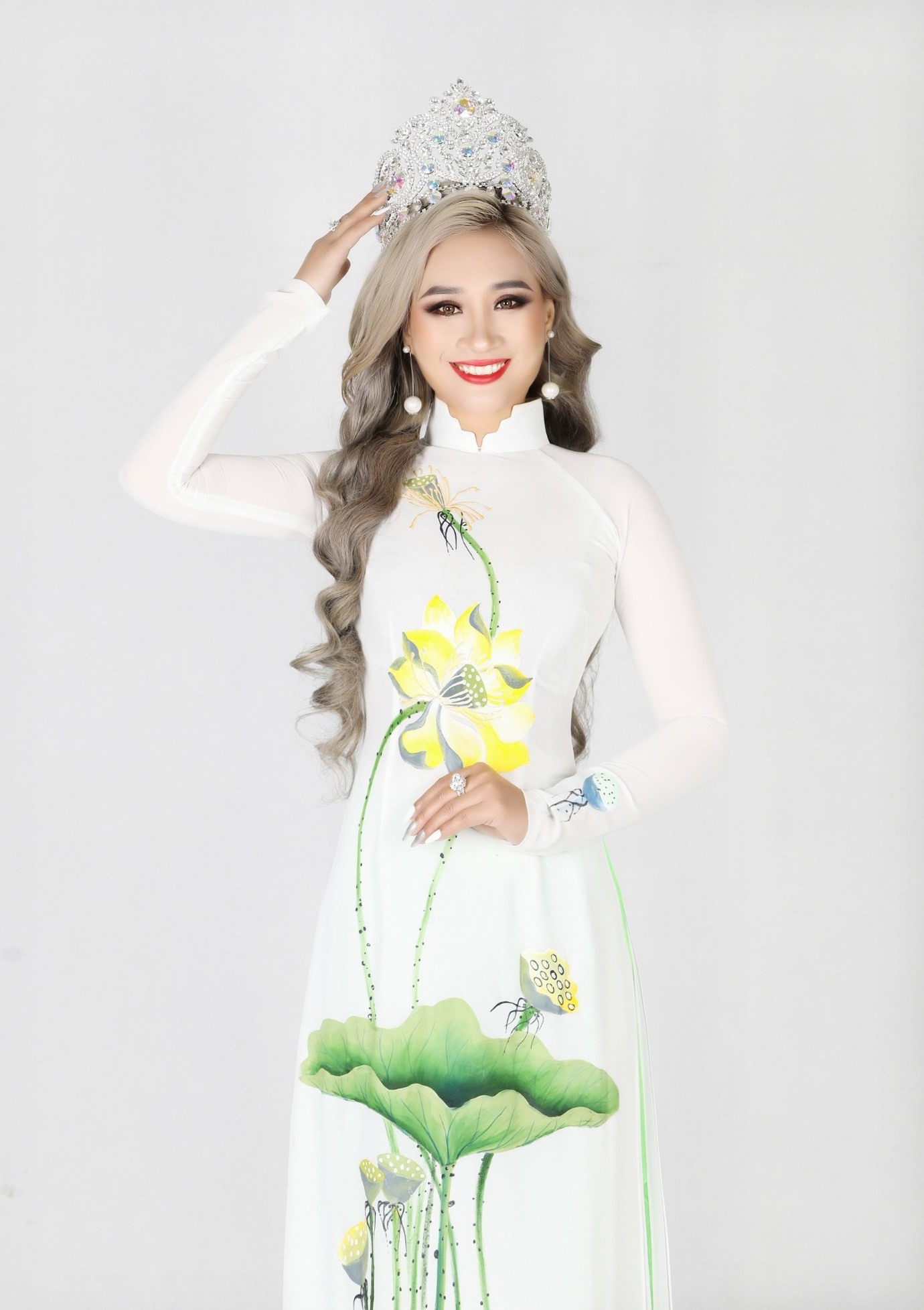 Cần biết - Hoa hậu thiện nguyện Trịnh Lan Trinh – Tích cực lan tỏa bản sắc văn hóa dân tộc với tà áo dài và áo bà ba (Hình 6).