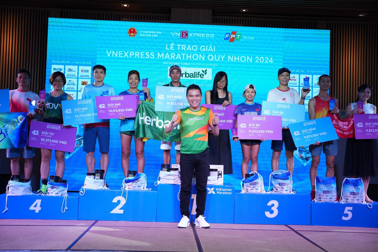 Thể thao - VnExpress Marathon Quy Nhơn 2024 - Herbalife người bạn đồng hành thủy chung vì sức khỏe cộng đồng (Hình 4).