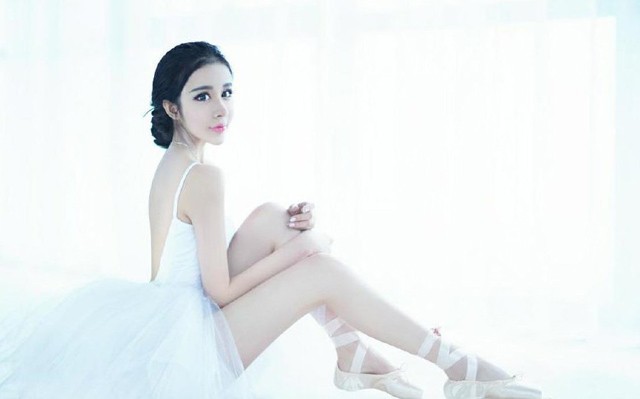 Giải trí - Thiếu nữ ‘Bạch xà’ quyết phẫu thuật thẩm mỹ níu kéo người yêu (Hình 4).