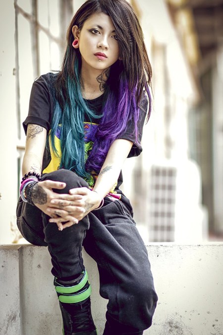 Giải tr&iacute; - Điểm danh c&aacute;c kiểu t&oacute;c &lsquo;độc lạ&rsquo; của giới trẻ Việt (H&igrave;nh 3).