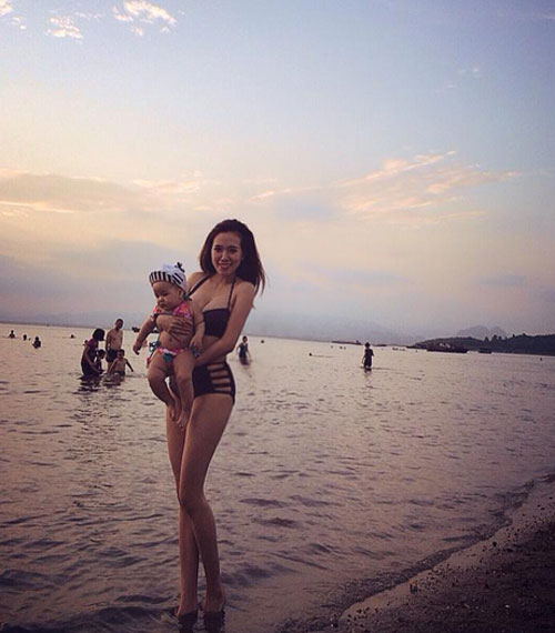Giải trí - Hot girl Mai Thỏ khoe body cực nóng bỏng gây sốt