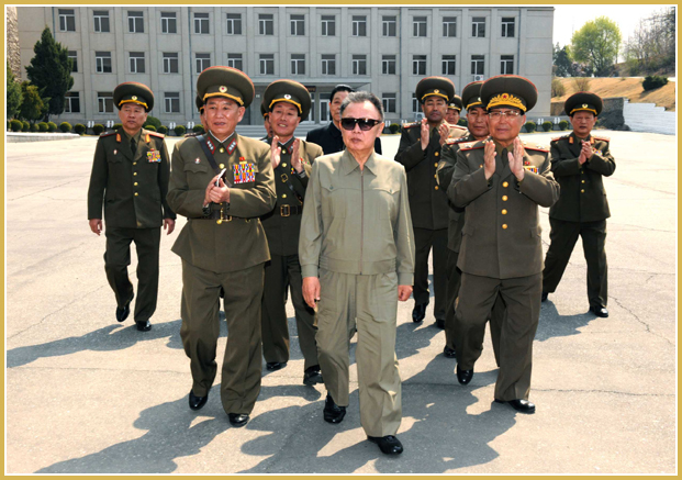 Thế giới - Video: Ông Hyon Yong-Chol bị Kim Jong Un xử tử bằng súng gì?
