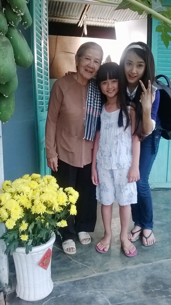 Giải trí - Nét hồn nhiên của nữ chính ‘Tôi thấy hoa vàng trên cỏ xanh’ (Hình 3).