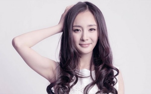 Giải trí - Dương Mịch nhờ công an làm rõ vụ clip ‘bị chuốc thuốc làm nhục'