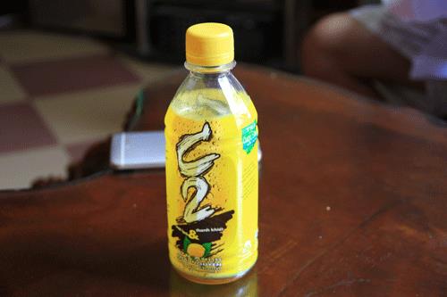 Đời sống - Người d&acirc;n phản &aacute;nh chai C2 bị 'bốc hơi', chứa nhiều dị vật bẩn (H&igrave;nh 3).