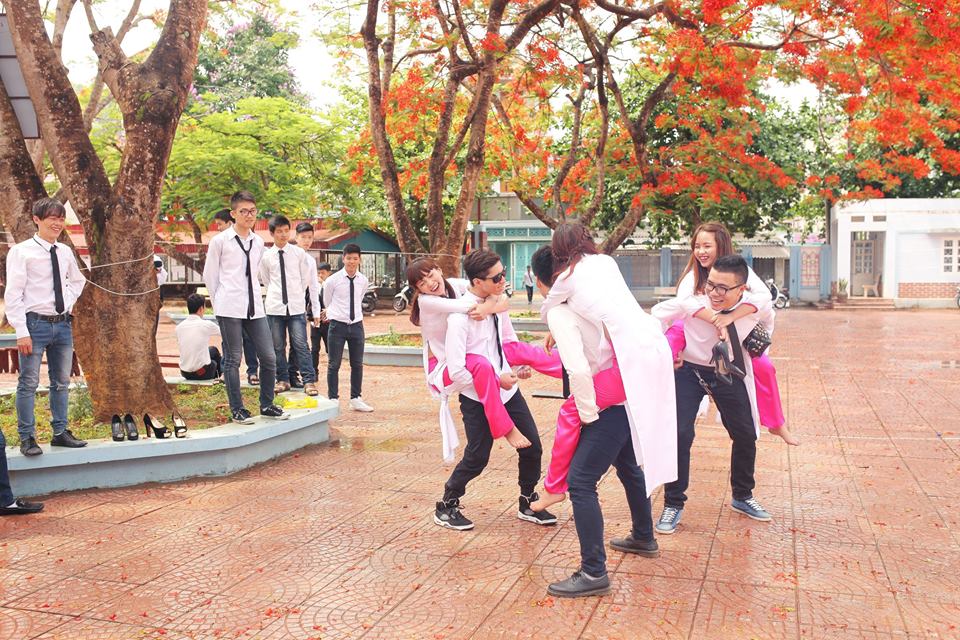 Giải trí - Ảnh kỷ yếu ‘giang hồ’ của teen Sơn La gây sốt (Hình 10).