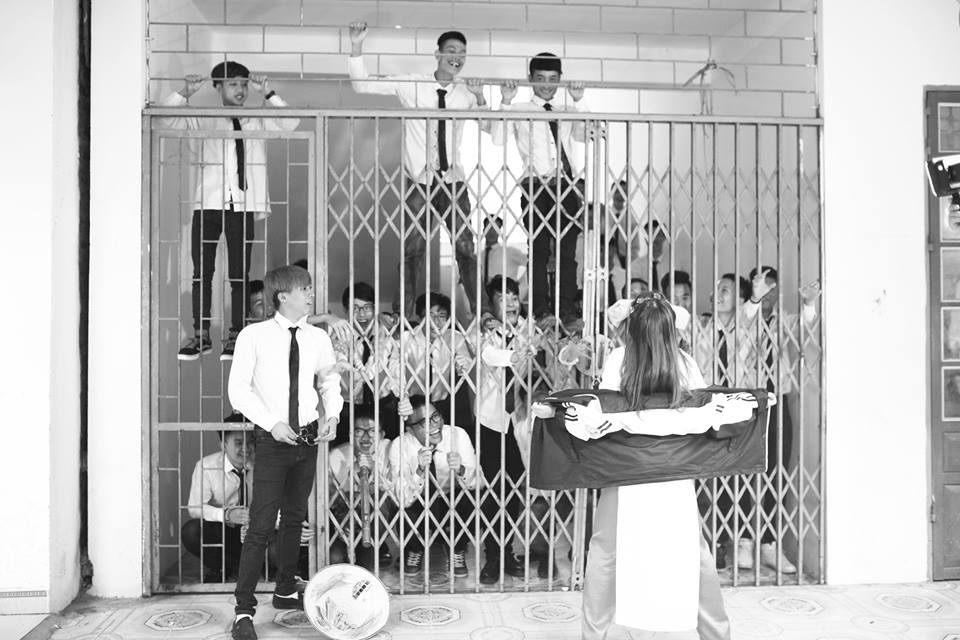 Giải trí - Ảnh kỷ yếu ‘giang hồ’ của teen Sơn La gây sốt (Hình 9).