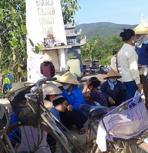 Xã hội - Sét đánh hai nông dân thương vong khi đi thu hoạch lúa