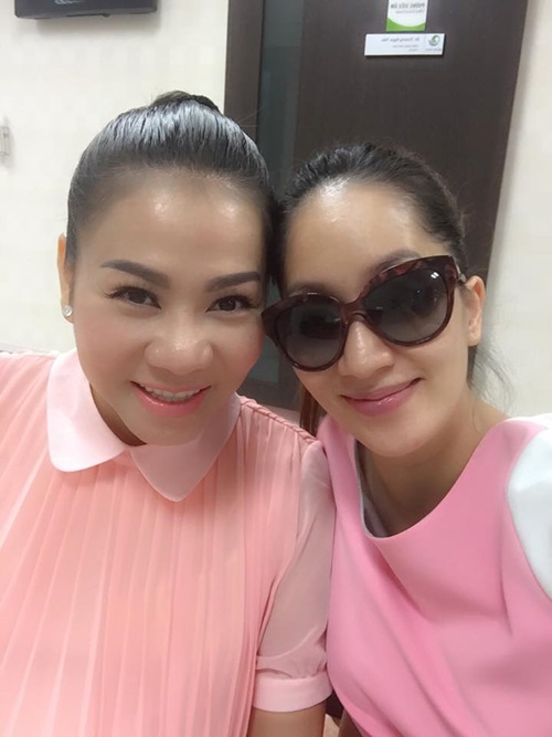 Giải trí - Facebook sao 24h: Sơn Tùng MTP làm Khuôn mặt đáng thương (Hình 2).