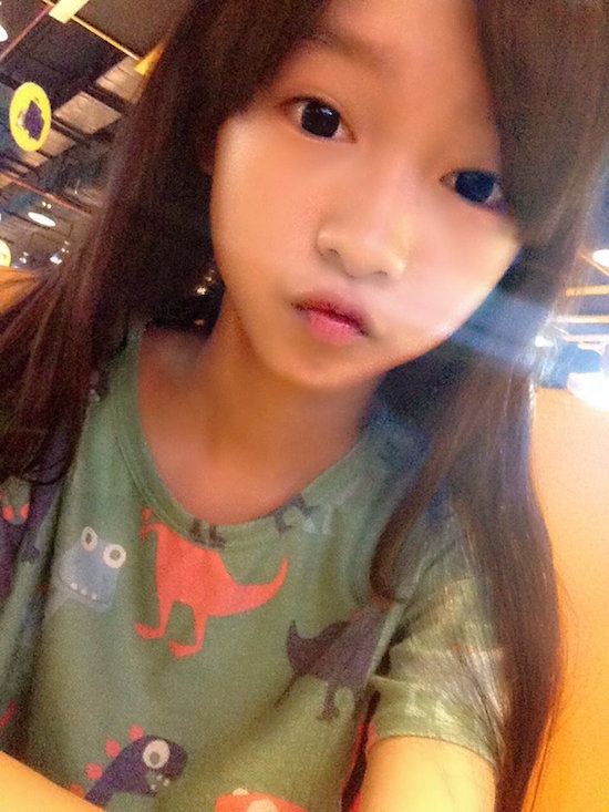 Giải trí - Hot girl 14 tuổi gây sốt bởi gương mặt xinh ‘không cưỡng nổi’ (Hình 3).